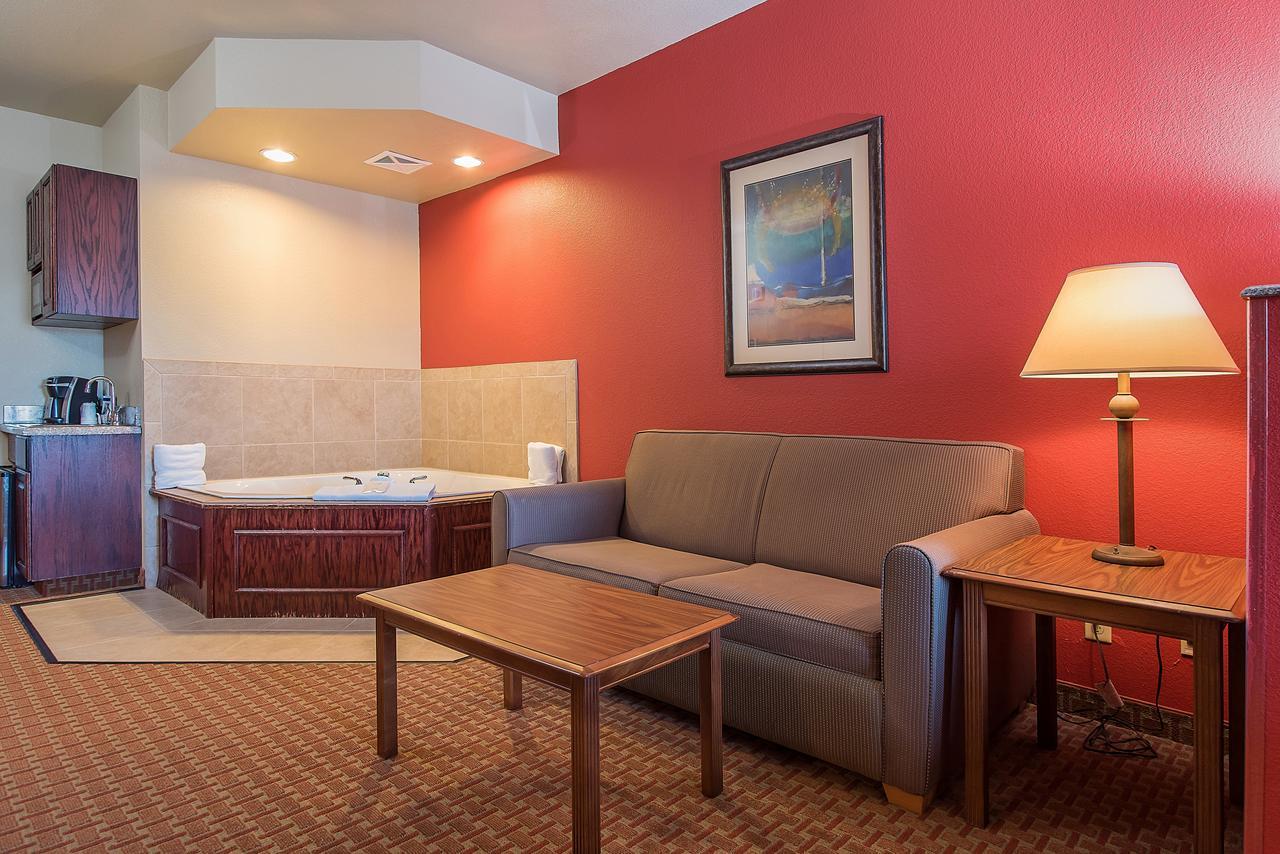 Baymont Inn & Suites By Wyndham Sturgis Kültér fotó